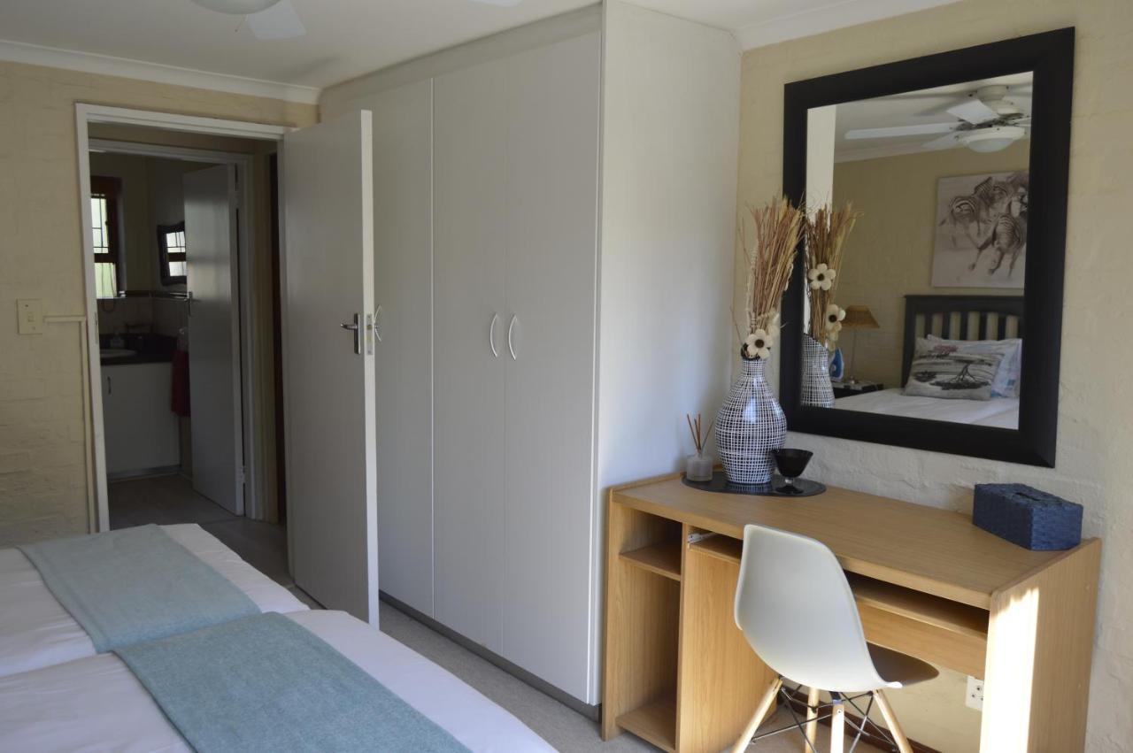 Harbourview Self Catering Appartamento Gordonʼs Bay Esterno foto