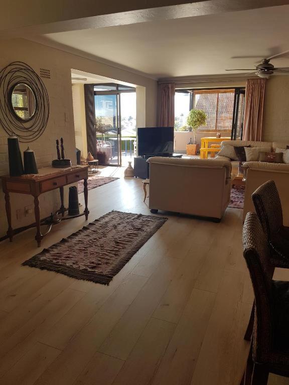 Harbourview Self Catering Appartamento Gordonʼs Bay Esterno foto